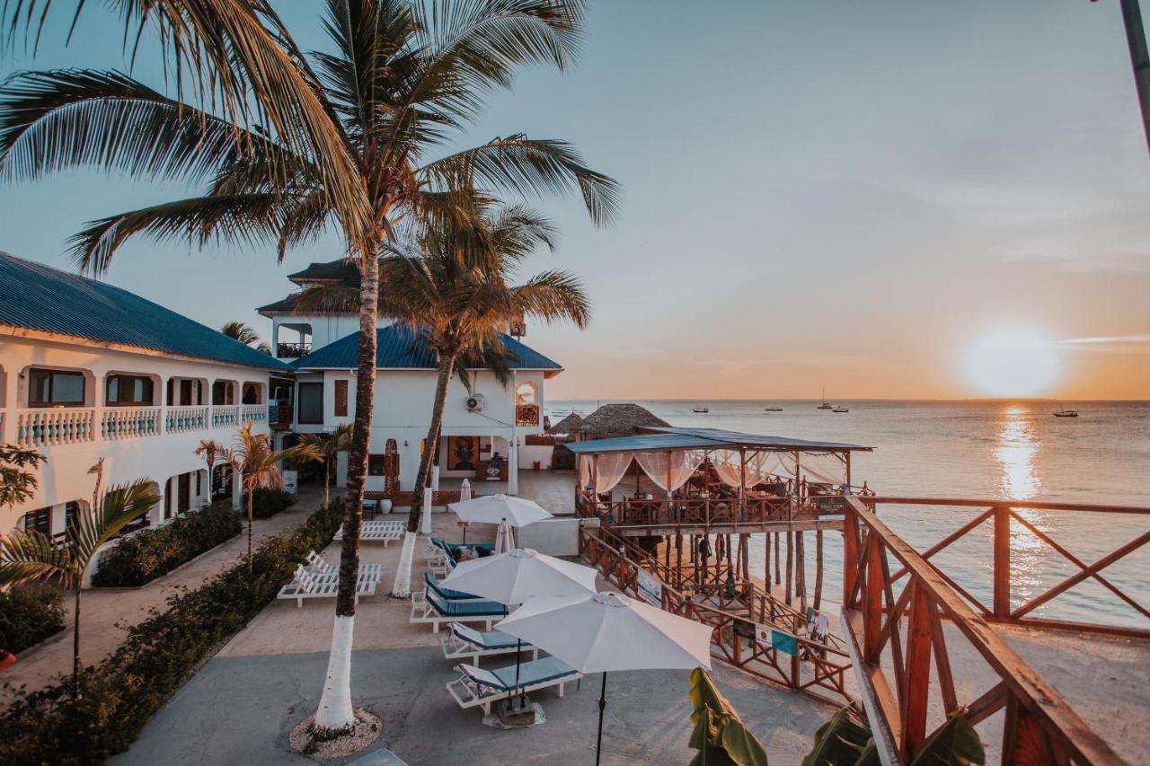 Zenobia Beach Resort 