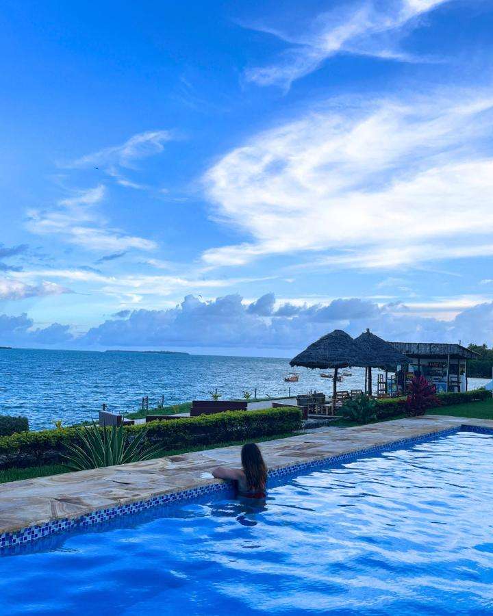 Calamari Beach Resort