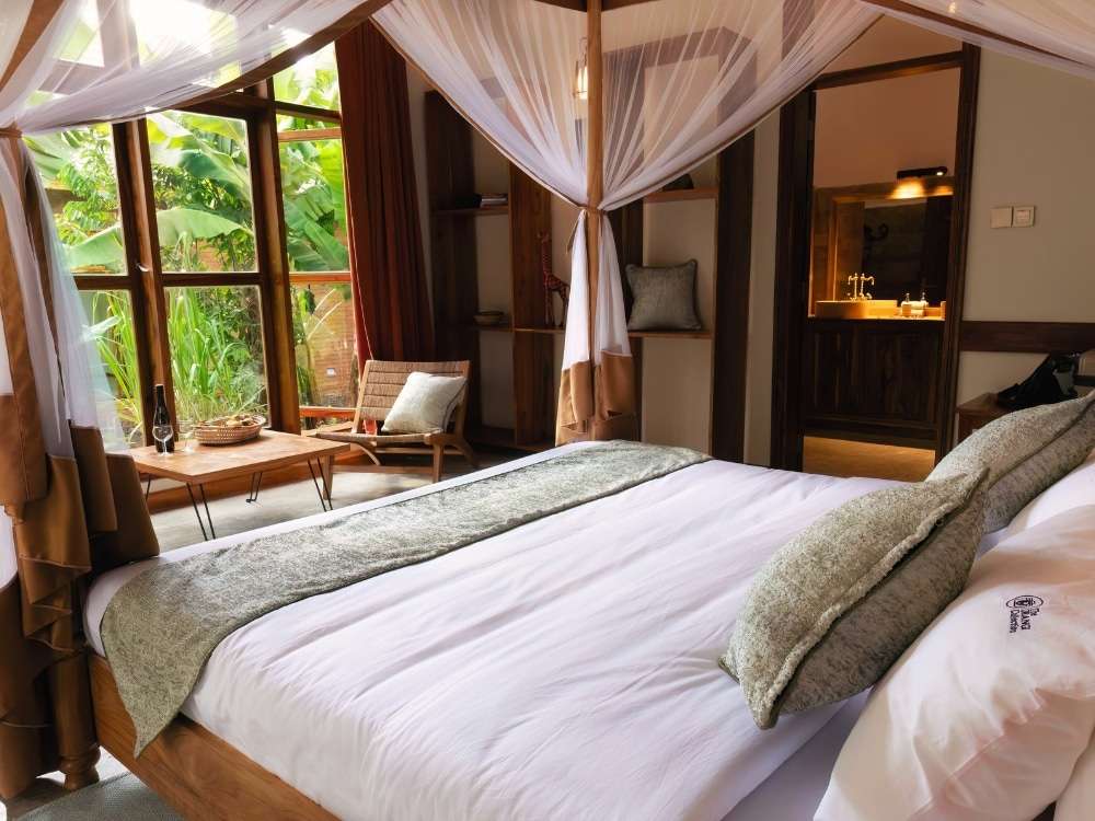 Arusha Explorers  <br>  ★★★★ Luxury Camp